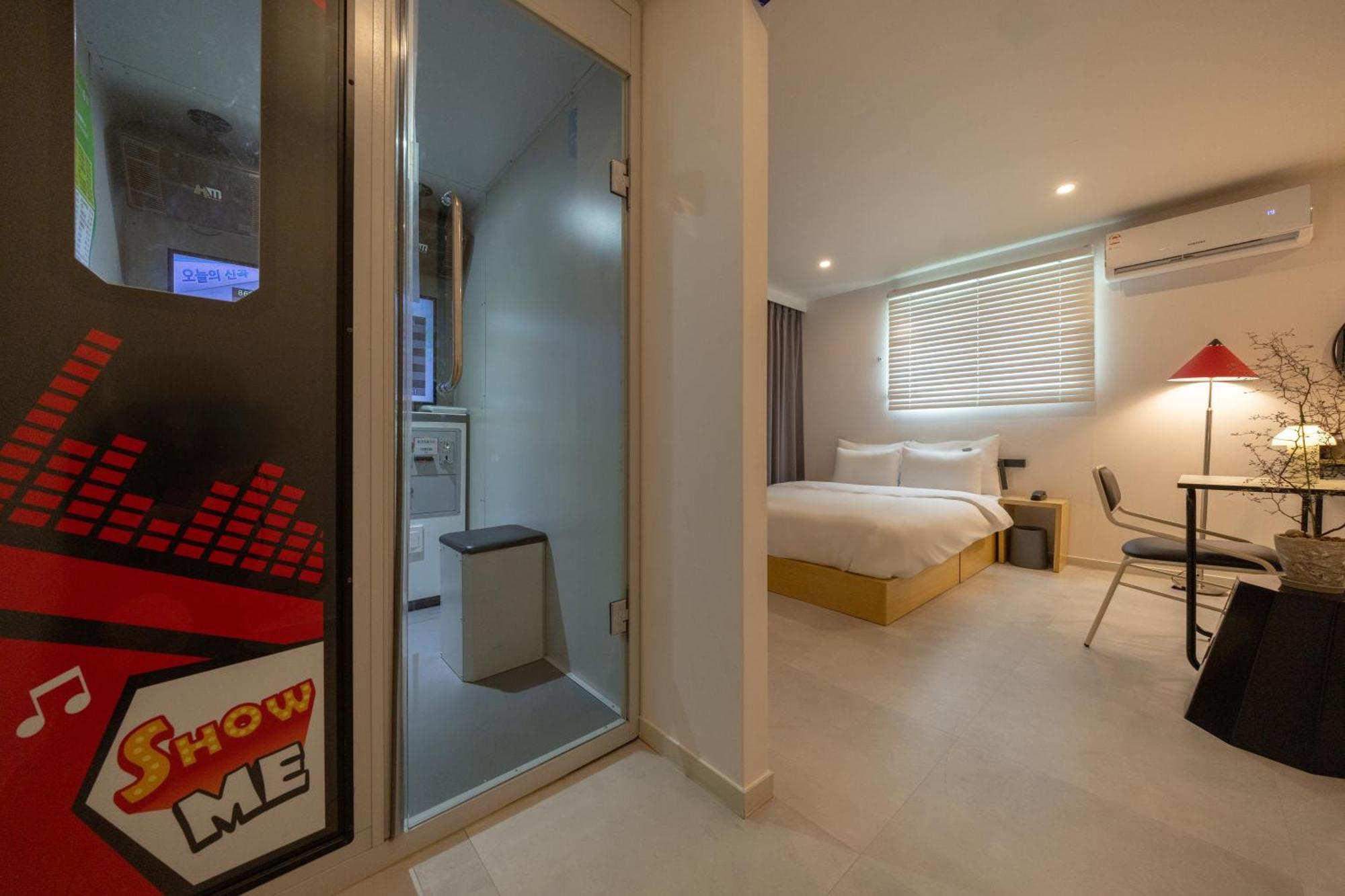 Object Aank Hotel Gumi Exteriér fotografie