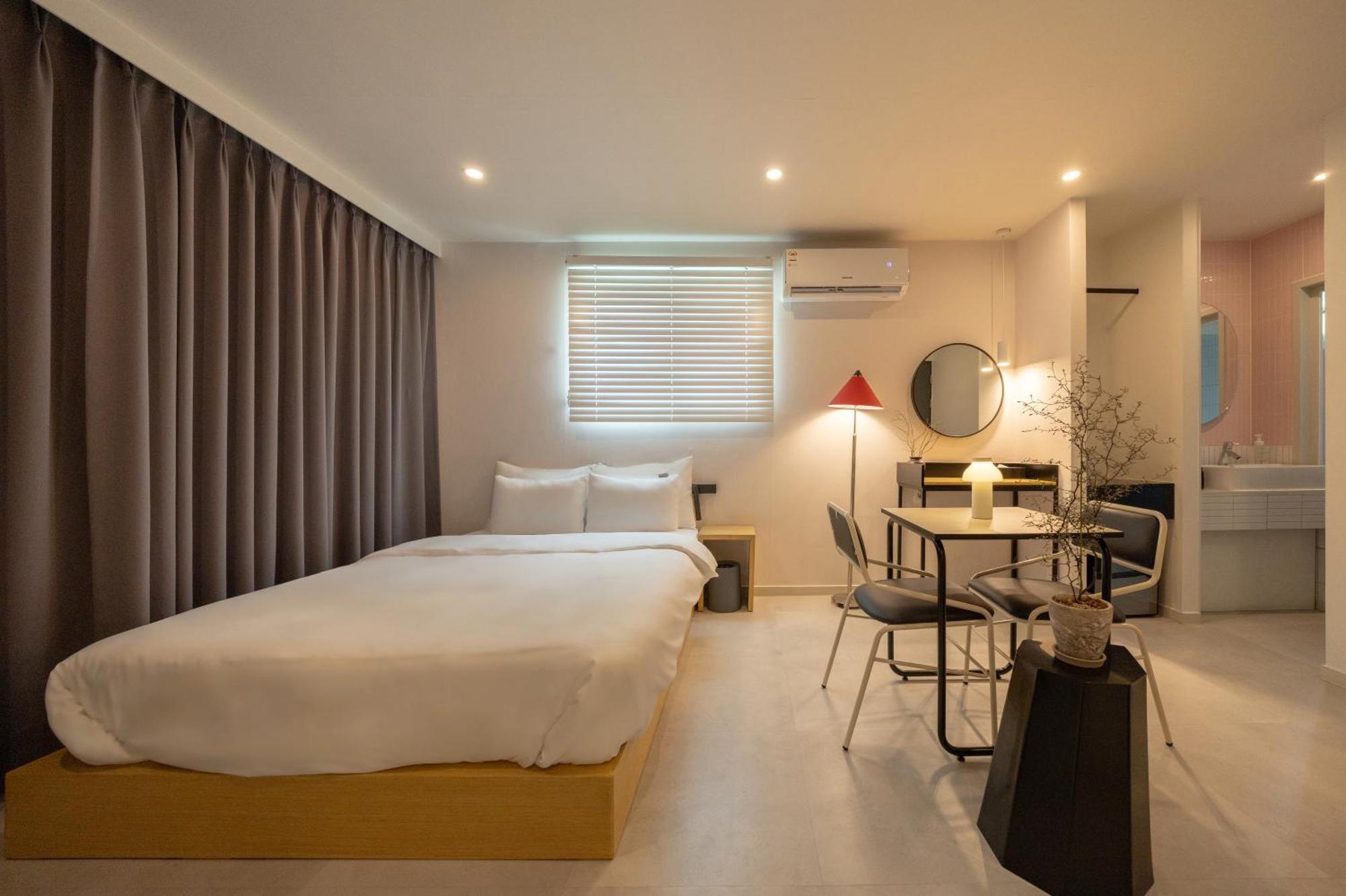 Object Aank Hotel Gumi Exteriér fotografie