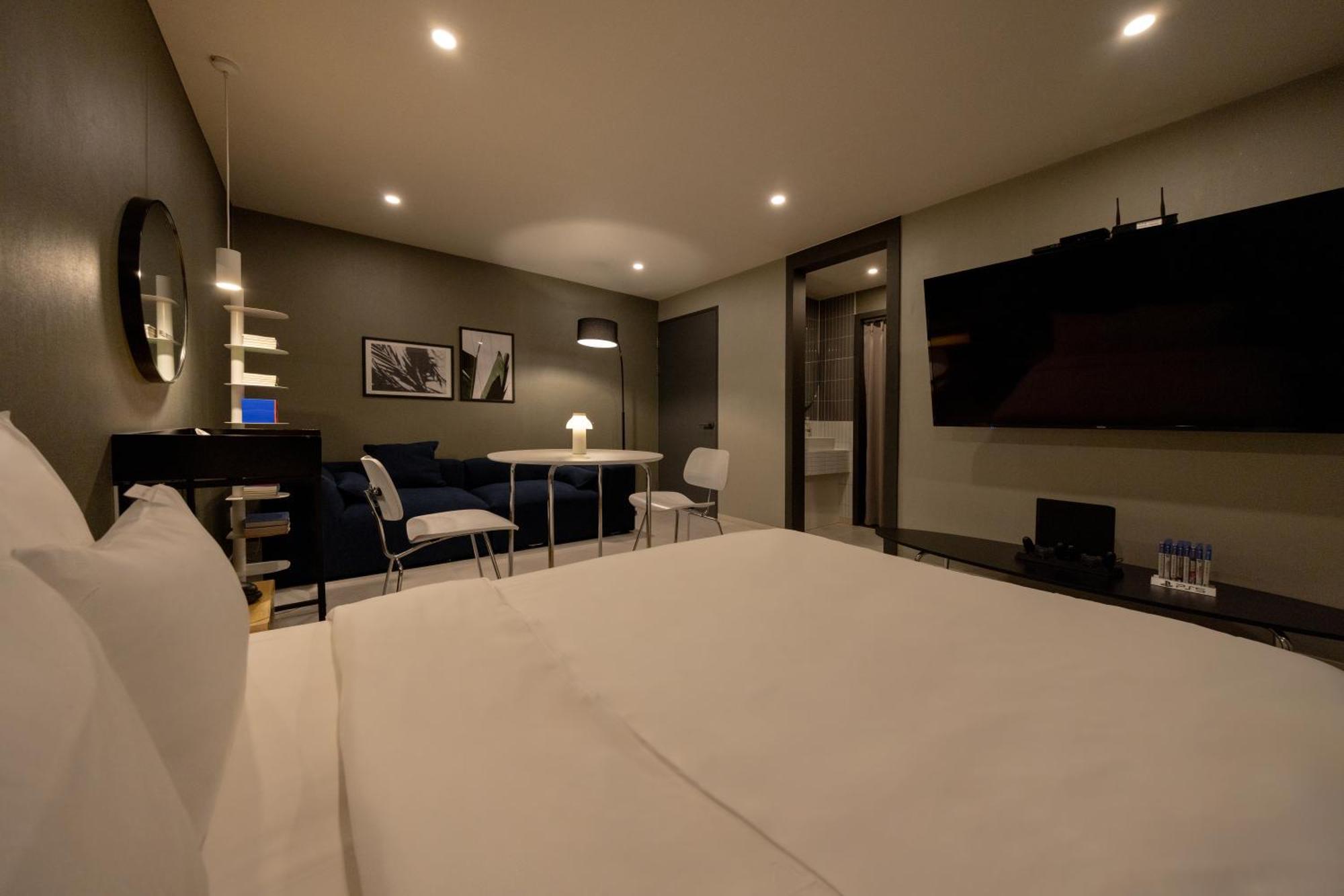 Object Aank Hotel Gumi Exteriér fotografie